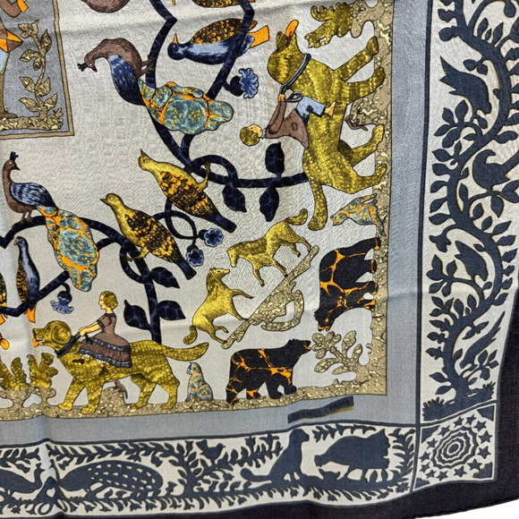 HERMES Authentic Blue Scarf - Picture 5 of 16
